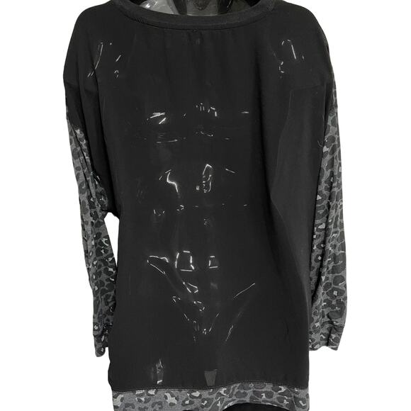 Seven7 Luxe Tunic Top Women Plus 22 Gray Leopard Sheer Back Long Sleeve - Picture 2 of 5